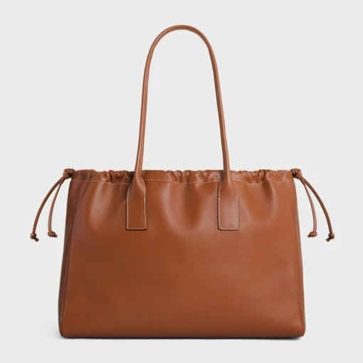 cabas drawstring cuir triomphe in Smooth Calfskin