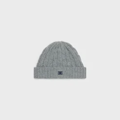 cable-knit triomphe beanie in cashmere