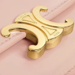 CARD HOLDER WITH FLAP TRIOMPHE in PATENT CALFSKIN
