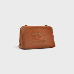 Clutch on Chain Cuir triomphe in smooth calfskin