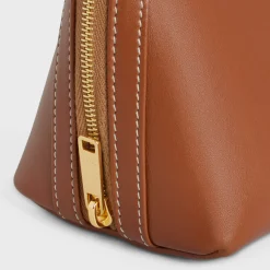 Clutch on Chain Cuir triomphe in smooth calfskin