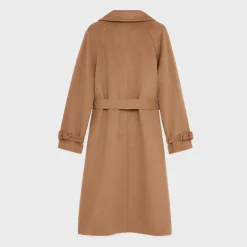 coat in camel cloth