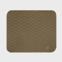 Dog blanket in quilted gabardine textile and wool