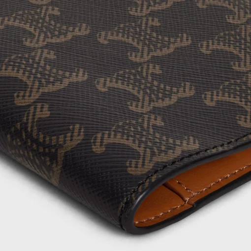 PASSPORT COVER IN TRIOMPHE CANVAS