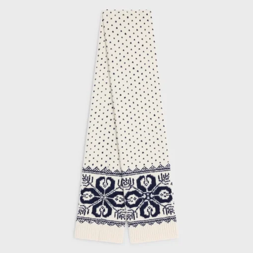 scarf in fair isle wool