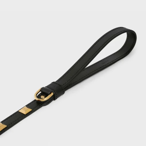 Thin Dog Leash in smooth Calfskin with pyramid studs