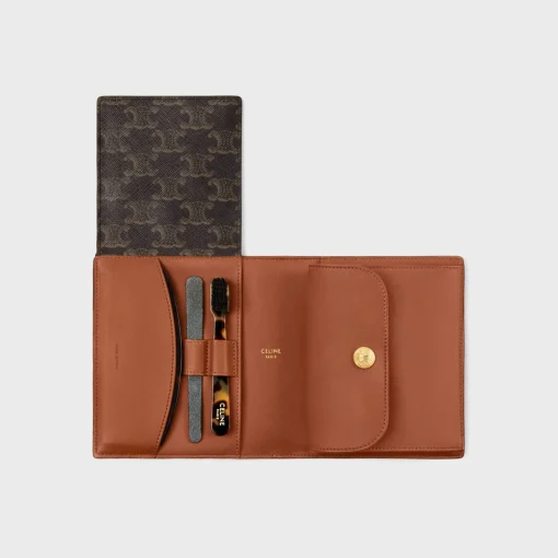 Travel kit in Triomphe Canvas and calfskin