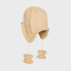 triomphe chapka hat in shearling