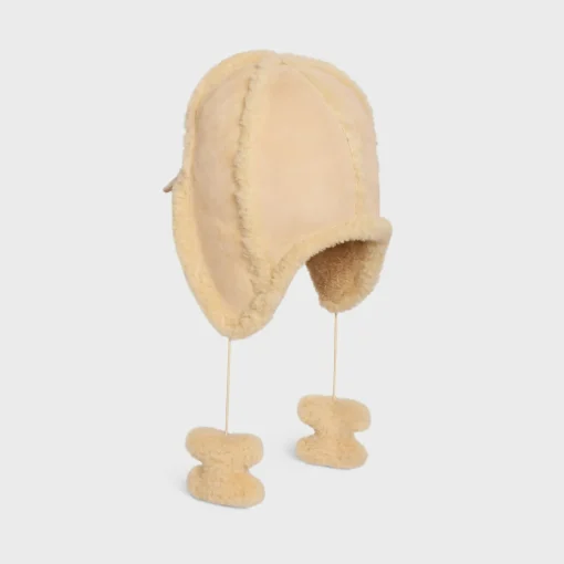 triomphe chapka hat in shearling