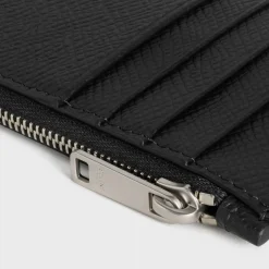 Zipped compact card holder in Grained calfskin